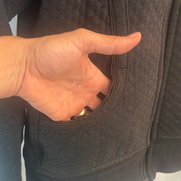 Special edition lululemon athletica grey jacket/ vest Size 10 GUC - Picture 9 of 10